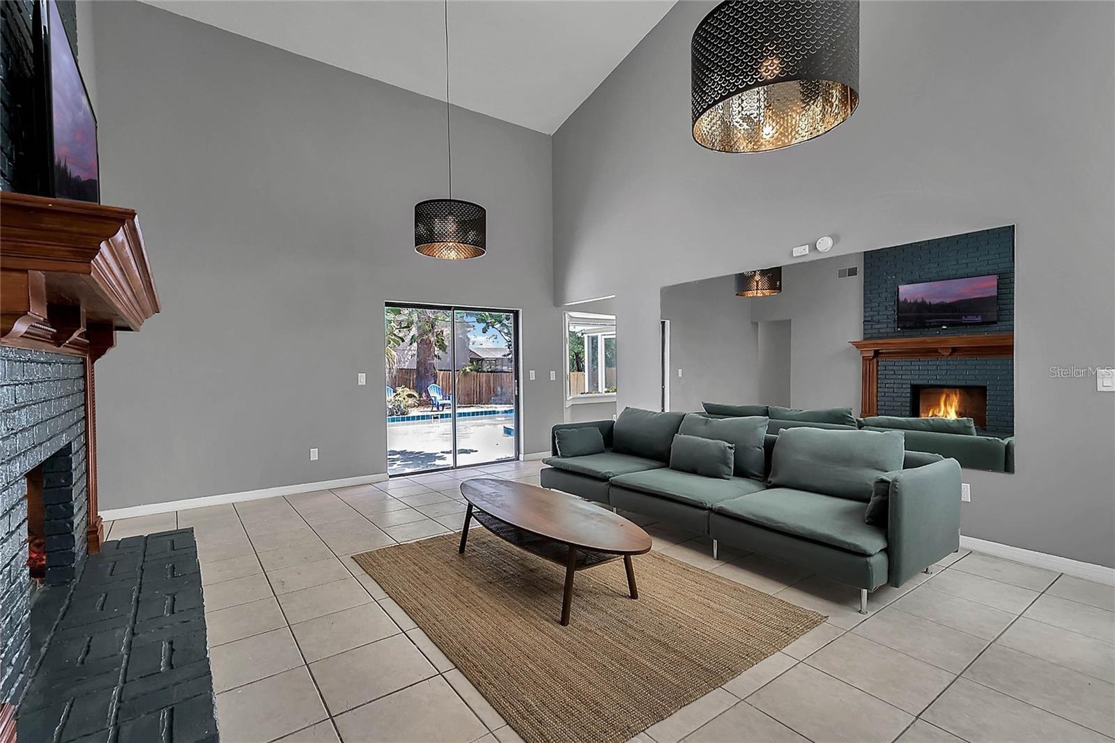 SHADOW BAY SPGS - Residential