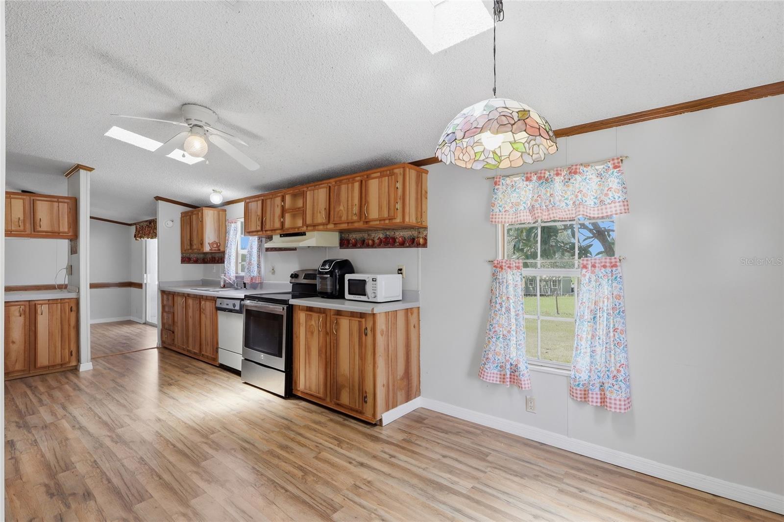 AUTON WOODS RE-PLAT - Residential