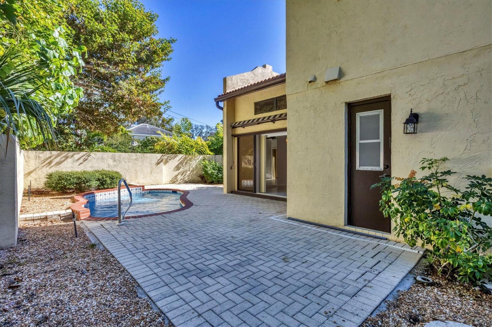 FOUR HUNDRED FORTY PLACE - Residential