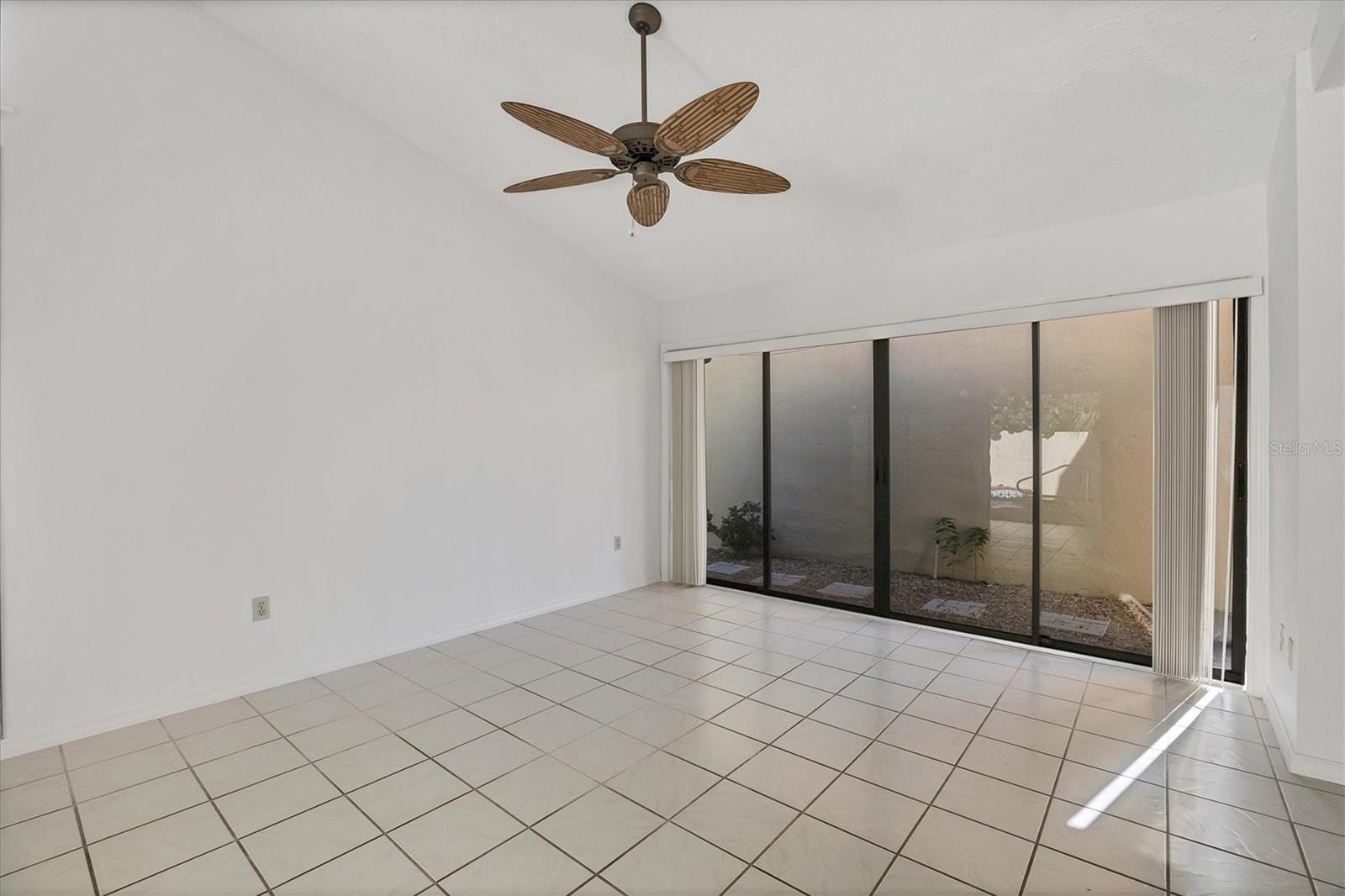 440 PALMETTO COURT 2