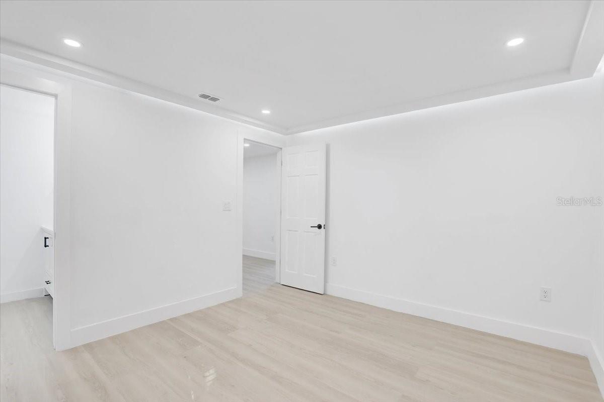 CLAIR MEL CITY UNIT 31 - Residential