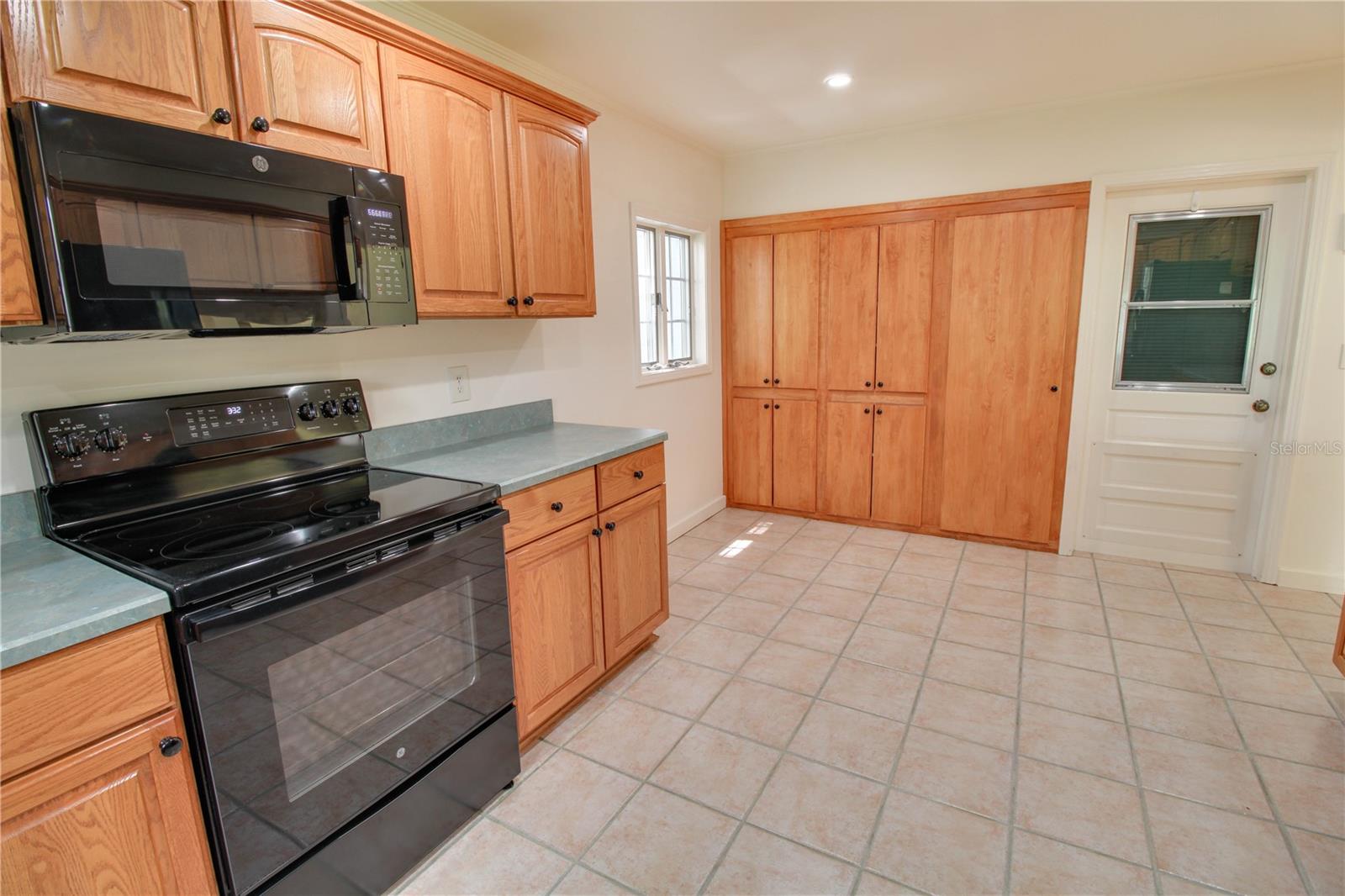 PALMER AVE LAKESIDE PROP - Residential Lease