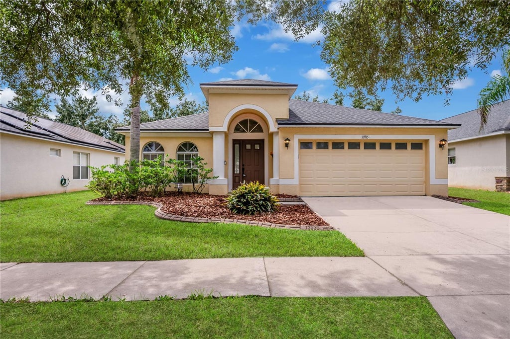 Photo of 13935 Chalk Hill Place, Riverview, FL 33579 (MLS # TB8549245)