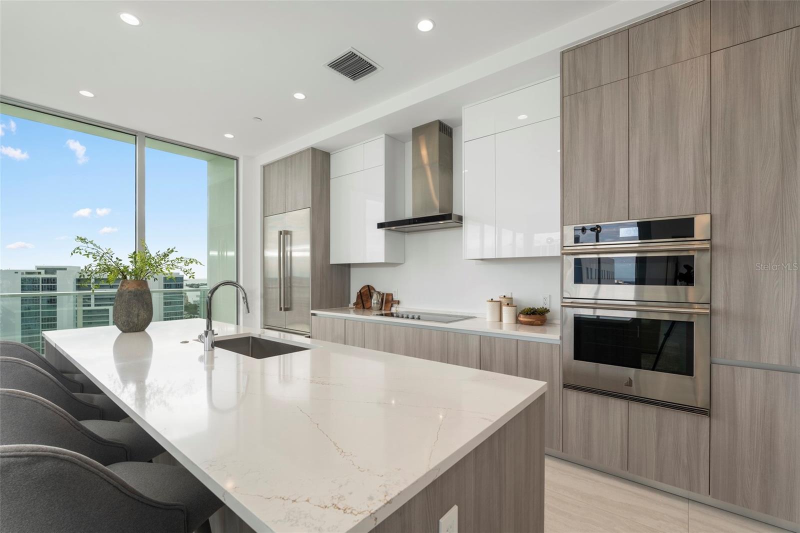 BAYSO SARASOTA - Residential