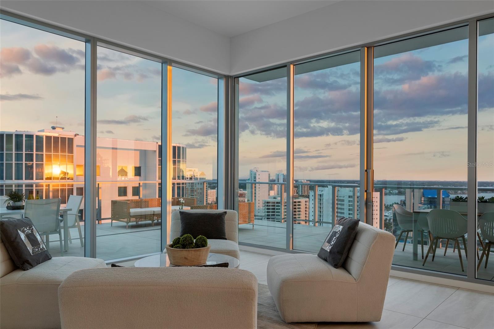 BAYSO SARASOTA - Residential