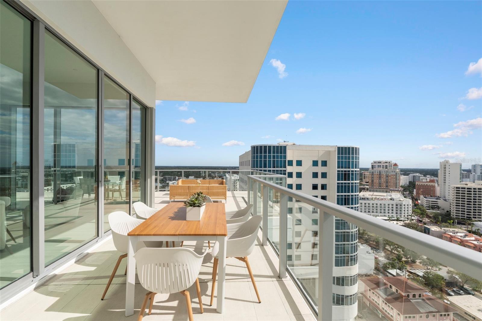 BAYSO SARASOTA - Residential