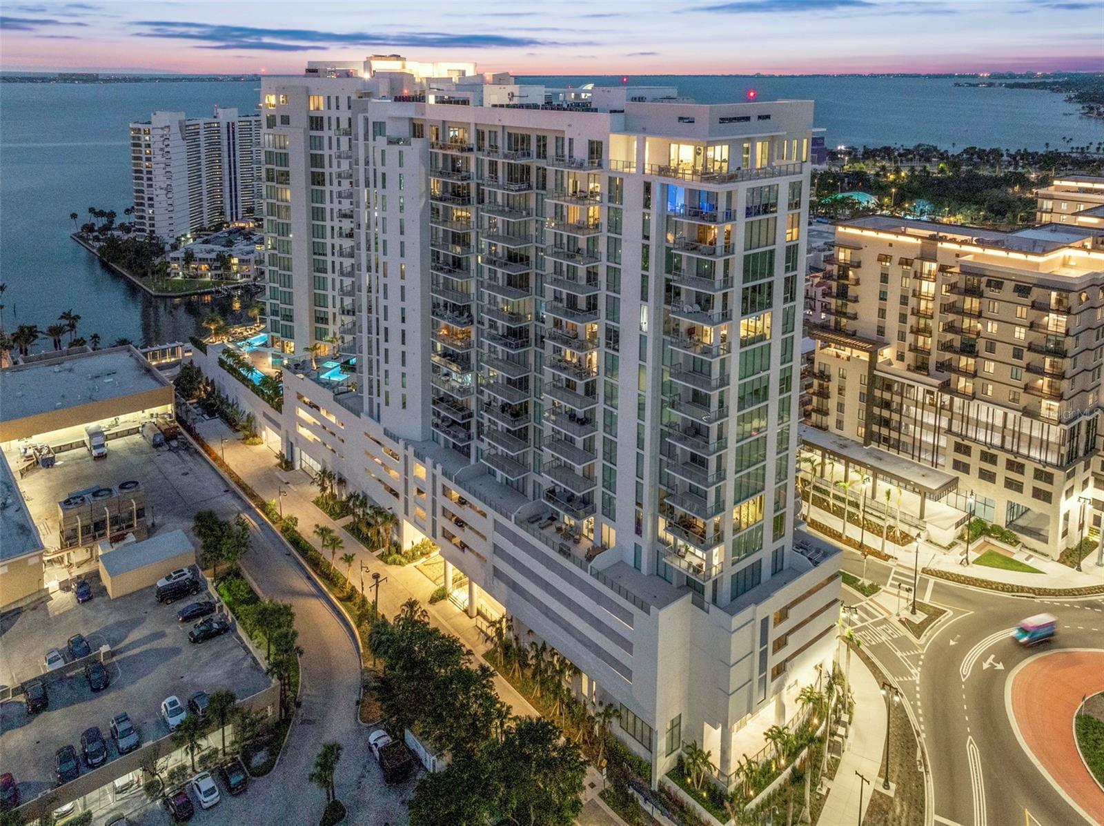 BAYSO SARASOTA - Residential