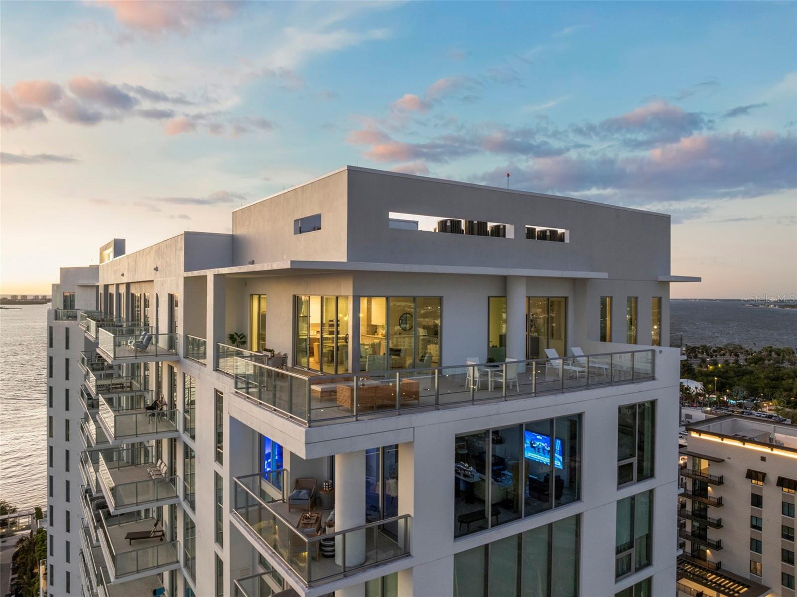 BAYSO SARASOTA - Residential