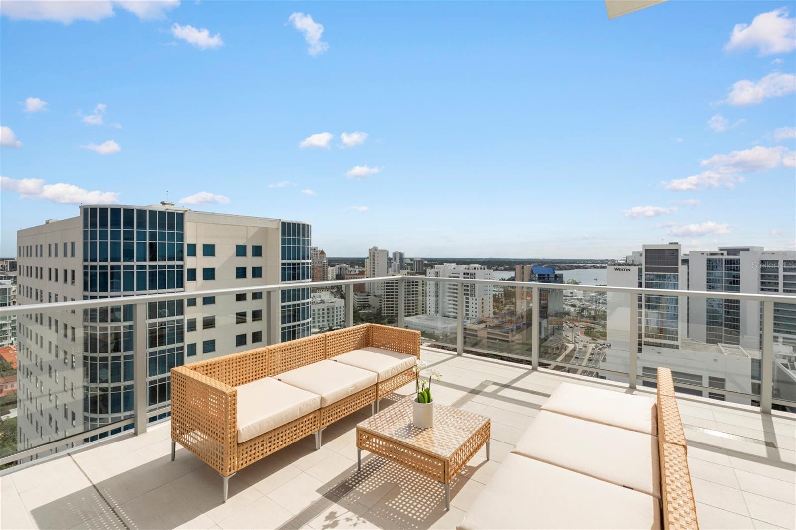 BAYSO SARASOTA - Residential