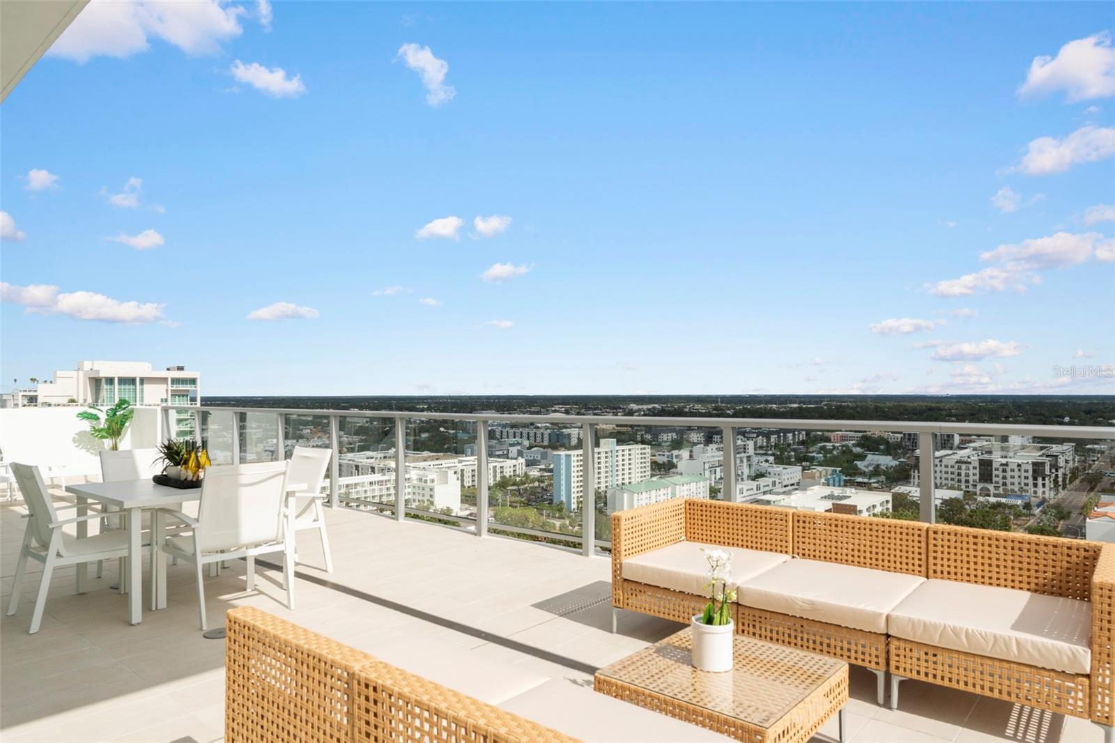 BAYSO SARASOTA - Residential