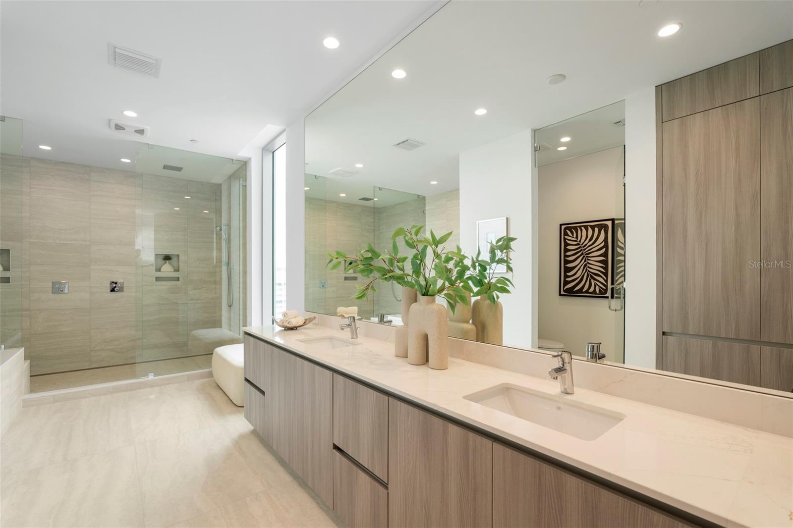 BAYSO SARASOTA - Residential