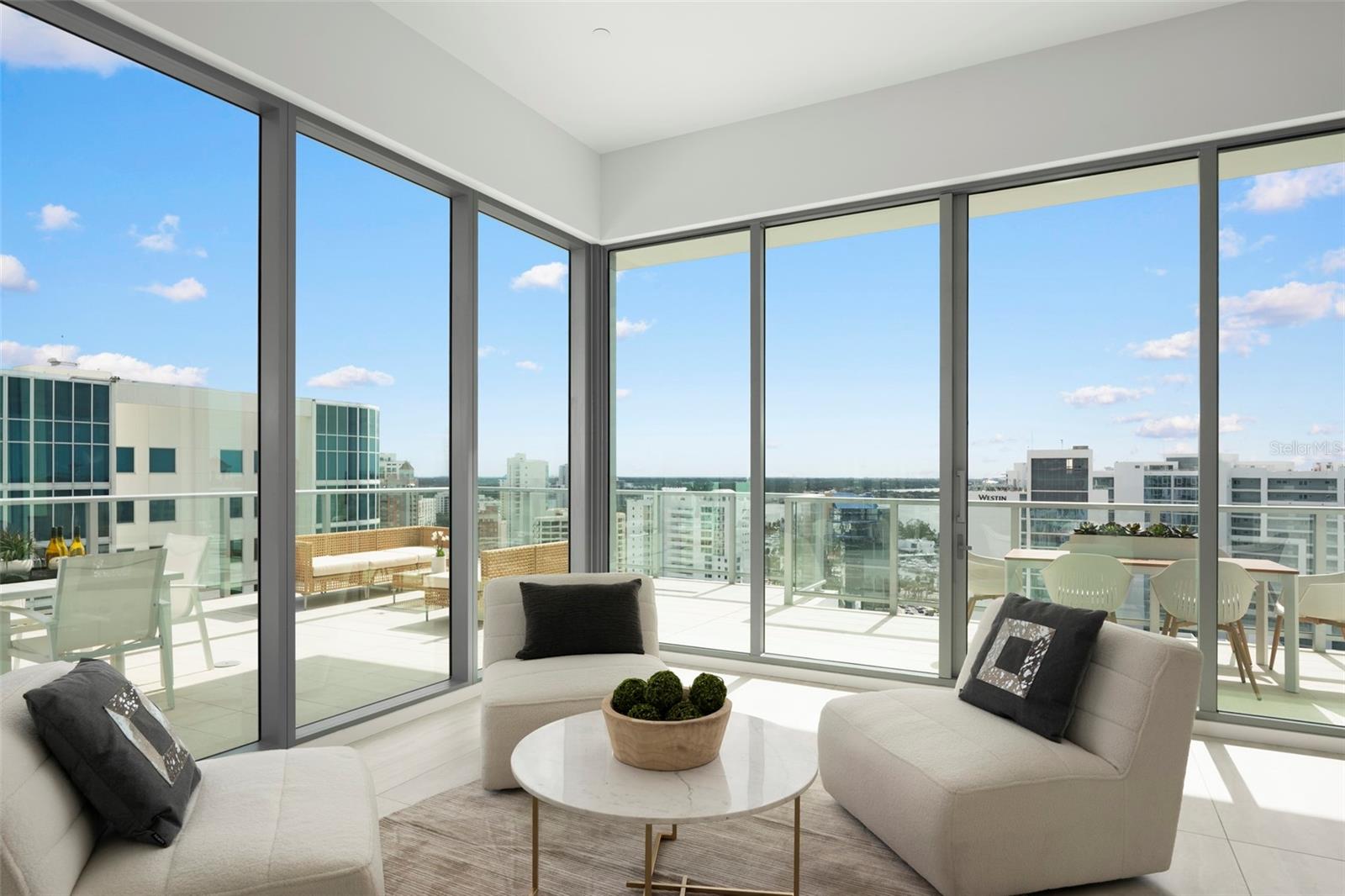 BAYSO SARASOTA - Residential