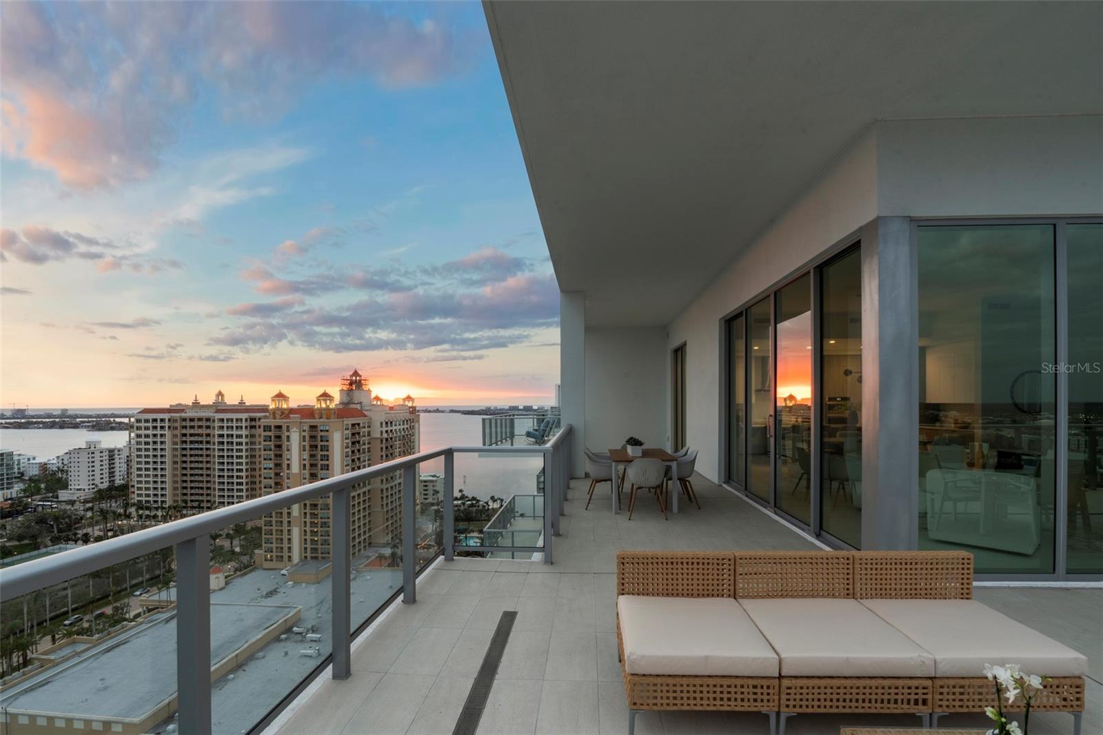 BAYSO SARASOTA - Residential