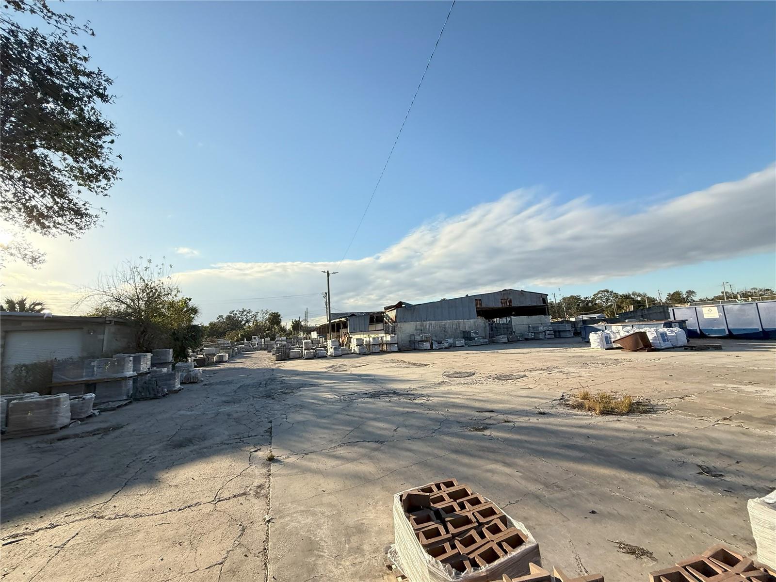 ORANGE TERRACE - Commercial Sale