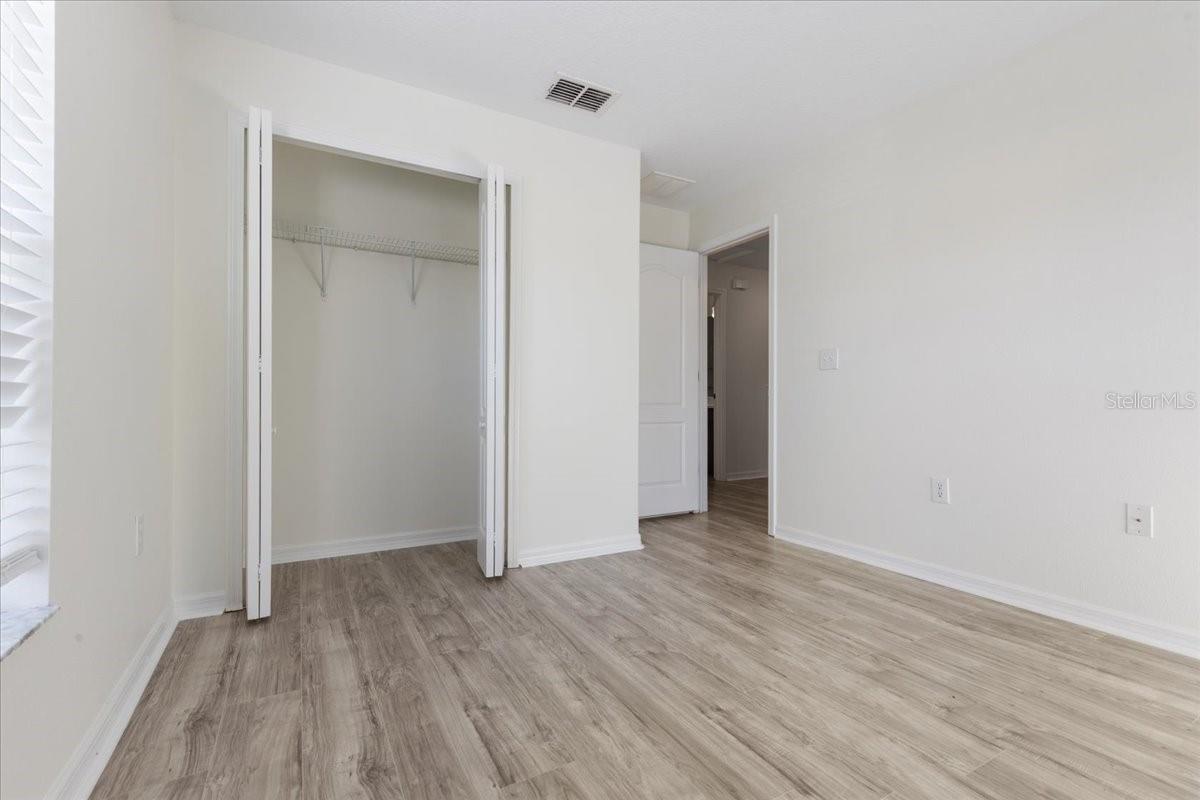 EILAND PARK TWNHMS - Residential Lease