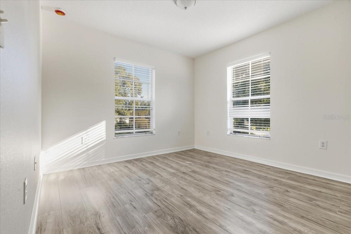 EILAND PARK TWNHMS - Residential Lease