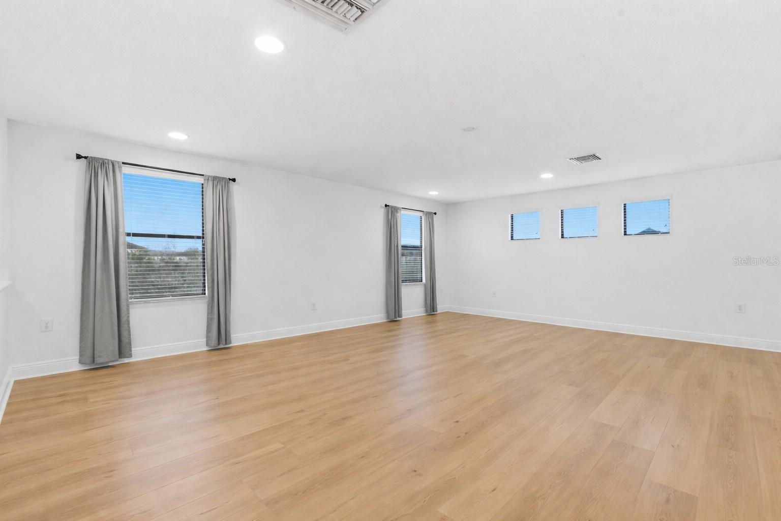 STARKEY RANCH VILLAGE 1 PH 1-5 - Residential