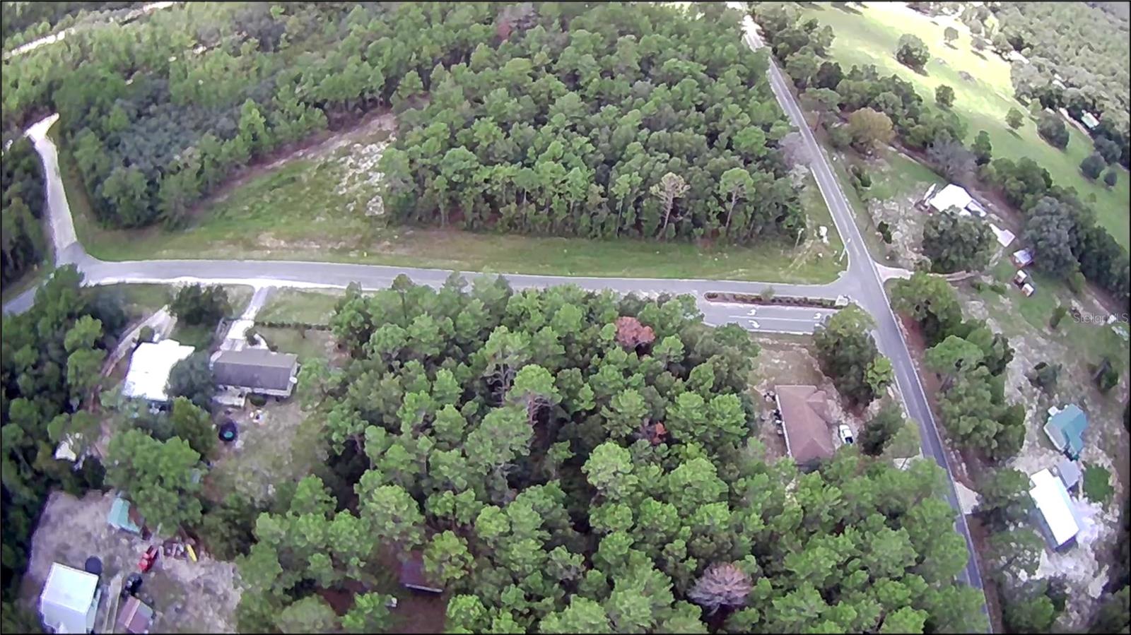 LAKESIDE HILLS - Land