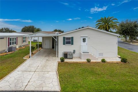 A home in PORT CHARLOTTE