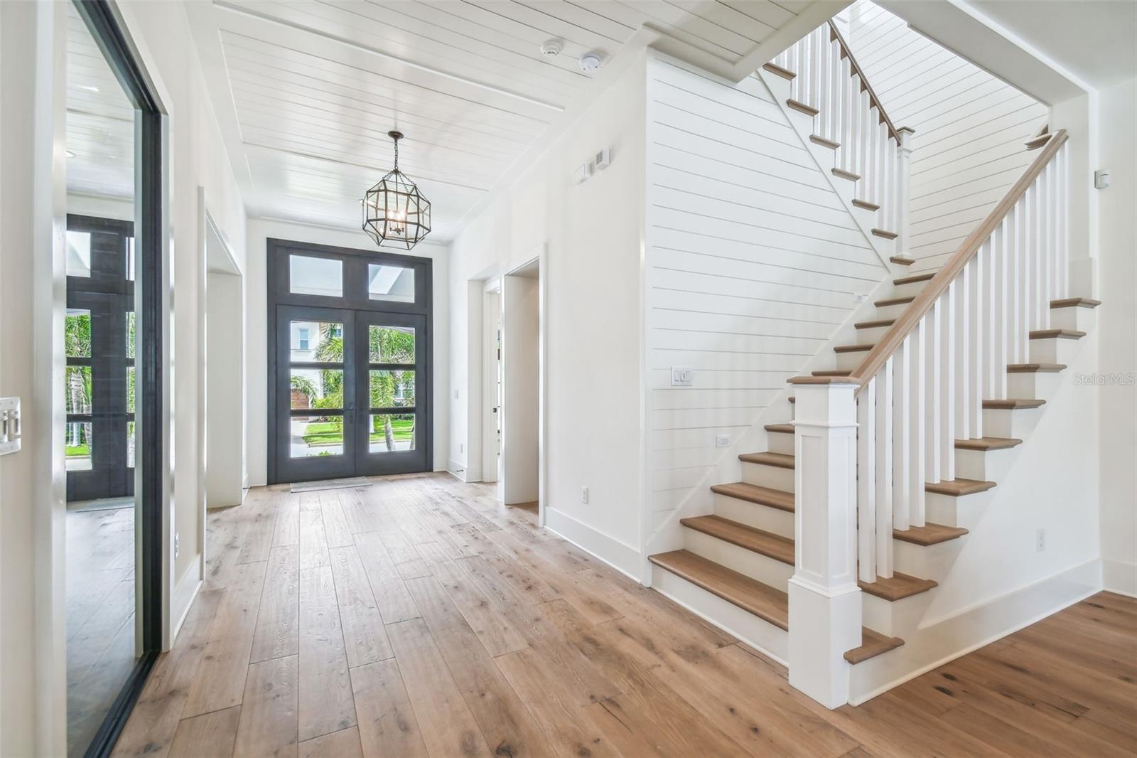 DAVIS ISLANDS PB10 PG52 TO 57 - Residential