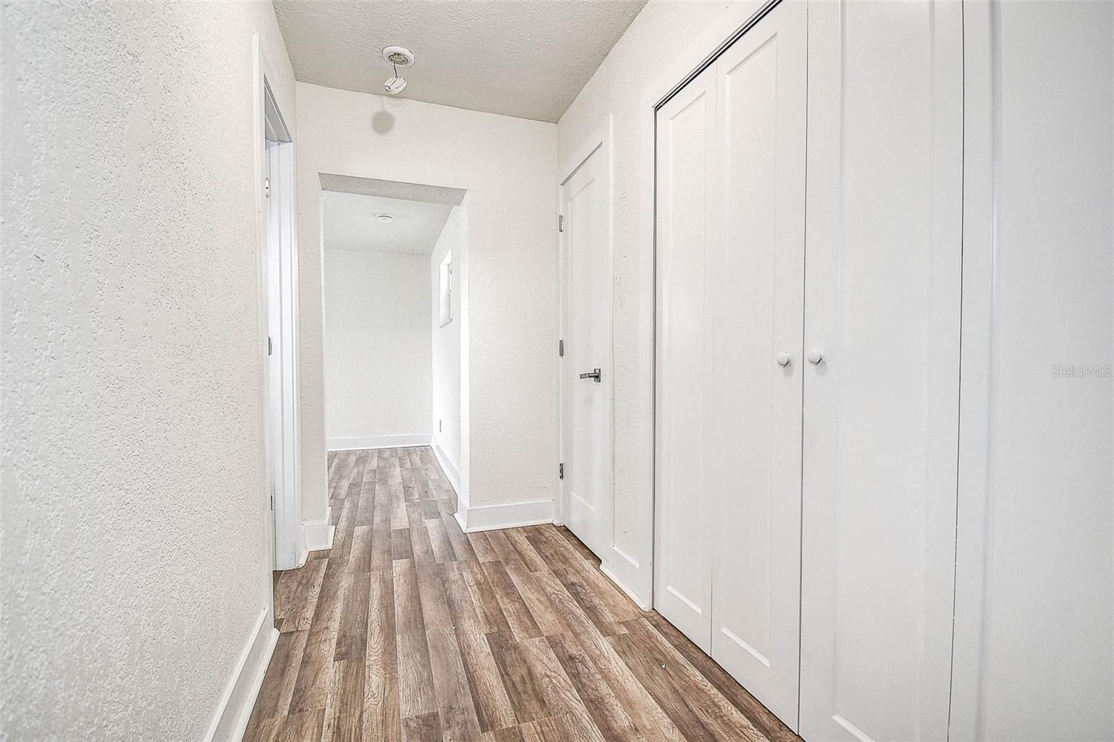 BAYWOOD SHORES - Residential