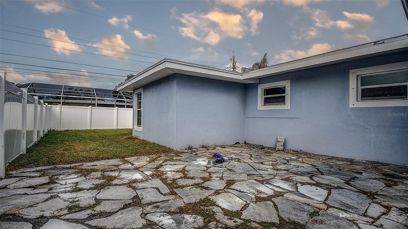 BAYWOOD SHORES - Residential