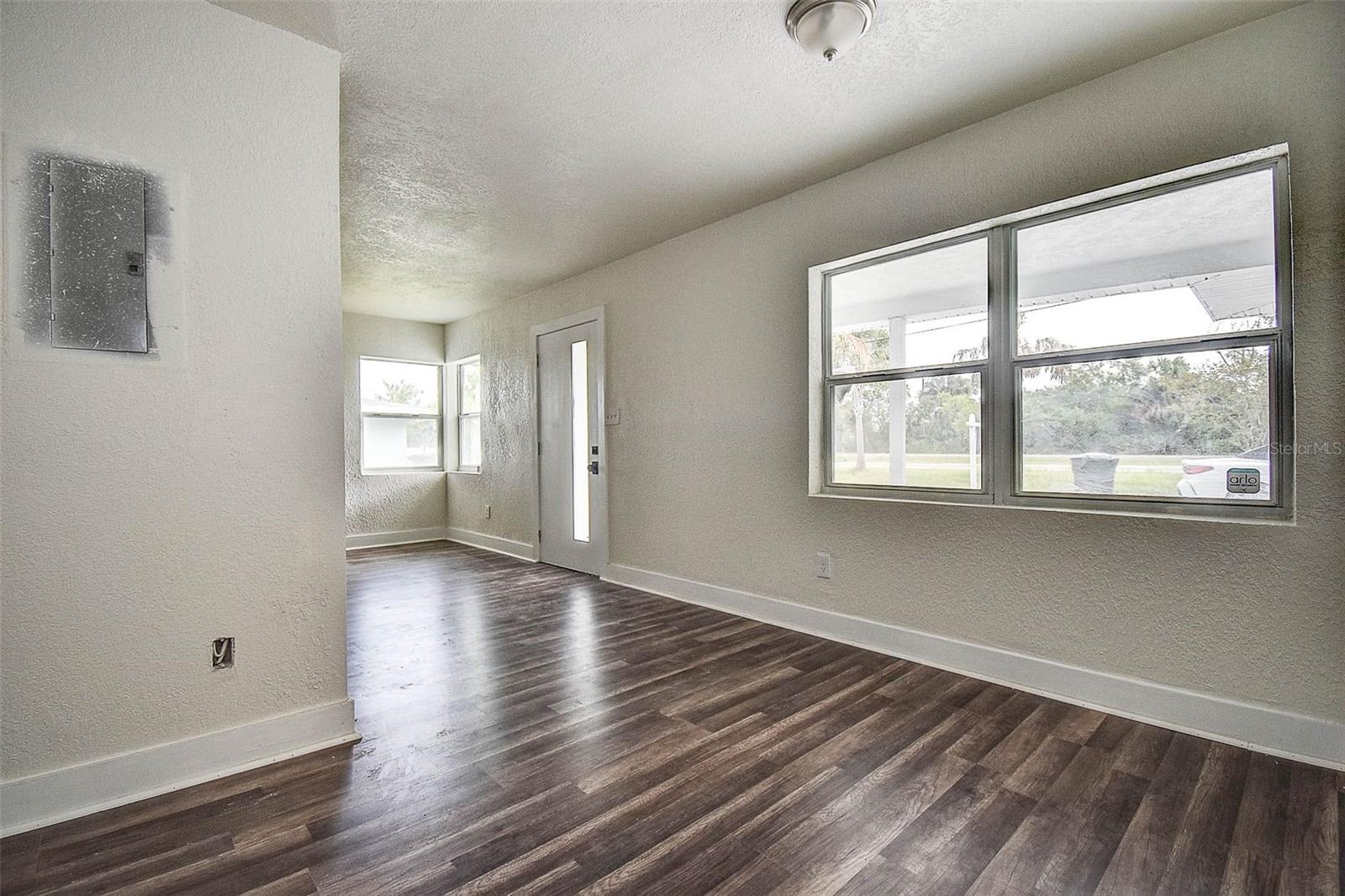 BAYWOOD SHORES - Residential