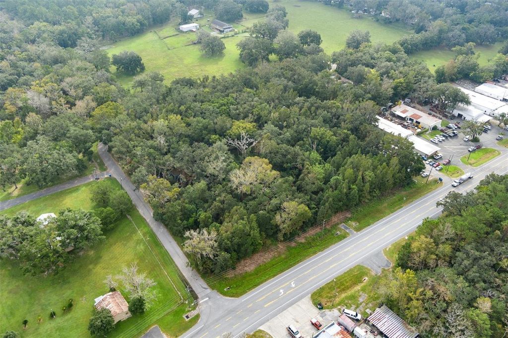 Photo of 00 Ponce De Leon Boulevard, Brooksville, FL 34601 (MLS # W7869293)