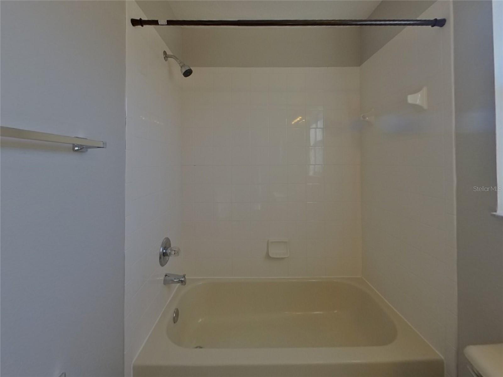 OAK ISLAND COVE - Residential Lease