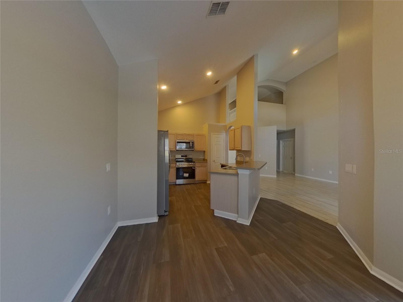 OAK ISLAND COVE - Residential Lease