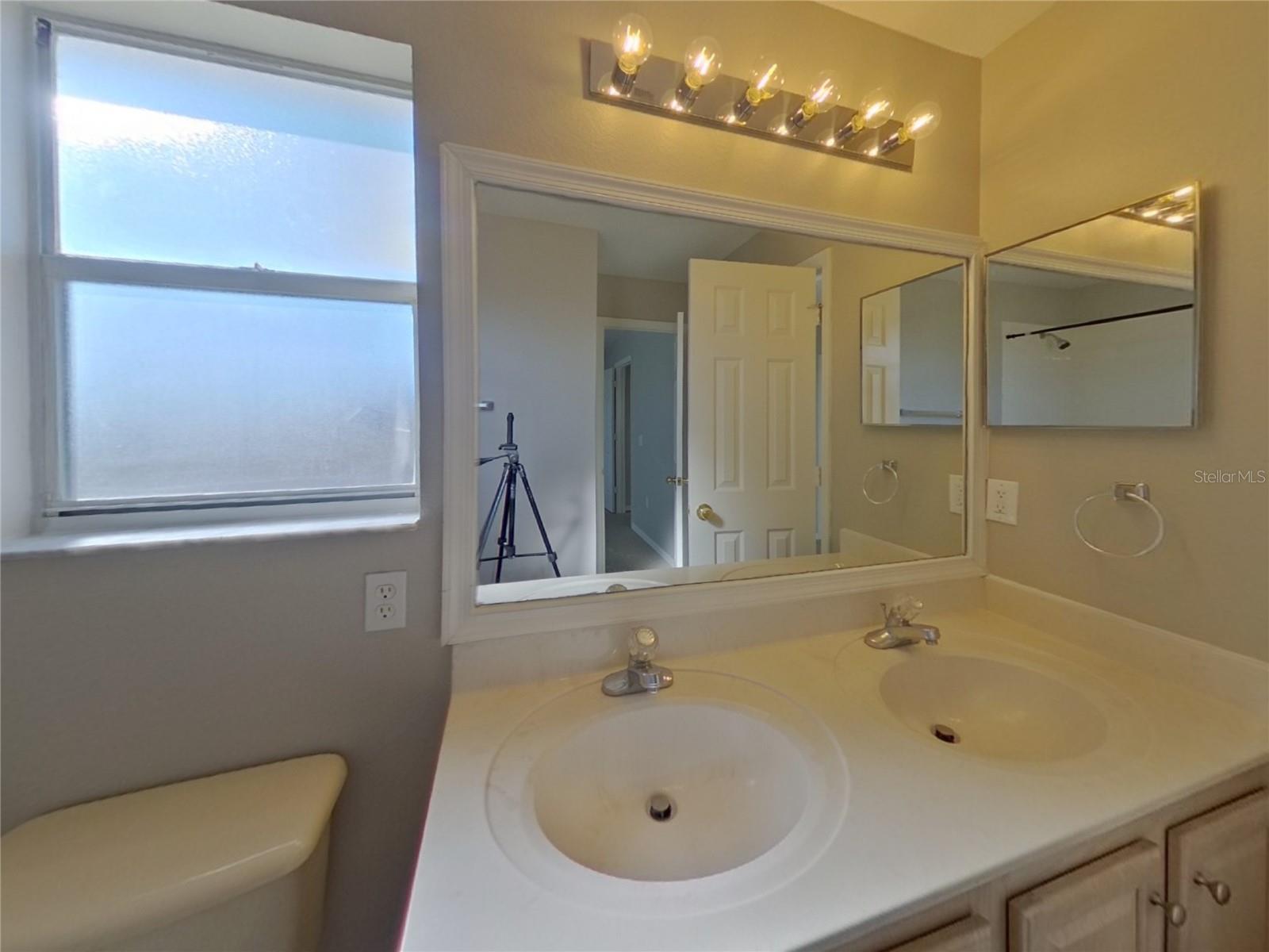 OAK ISLAND COVE - Residential Lease