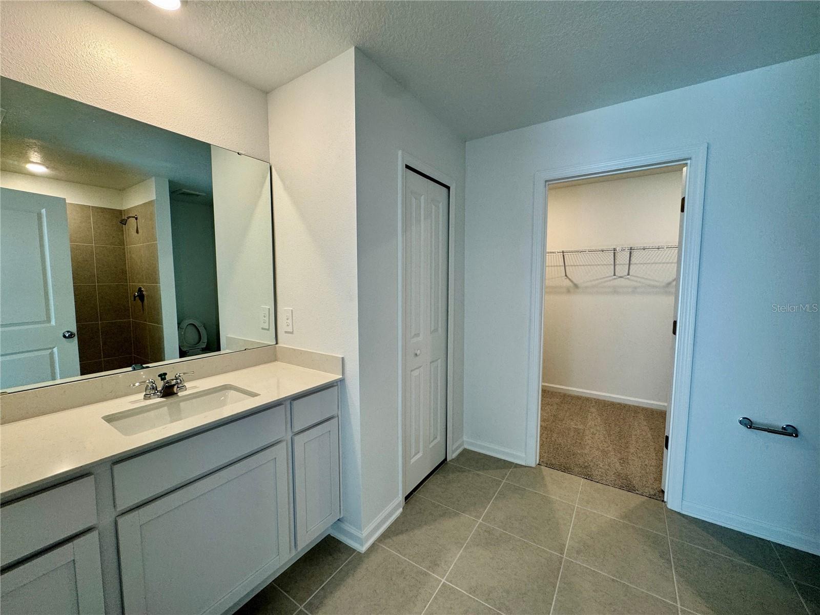 PEACE CREEK RESERVE 40'S - Residential Lease