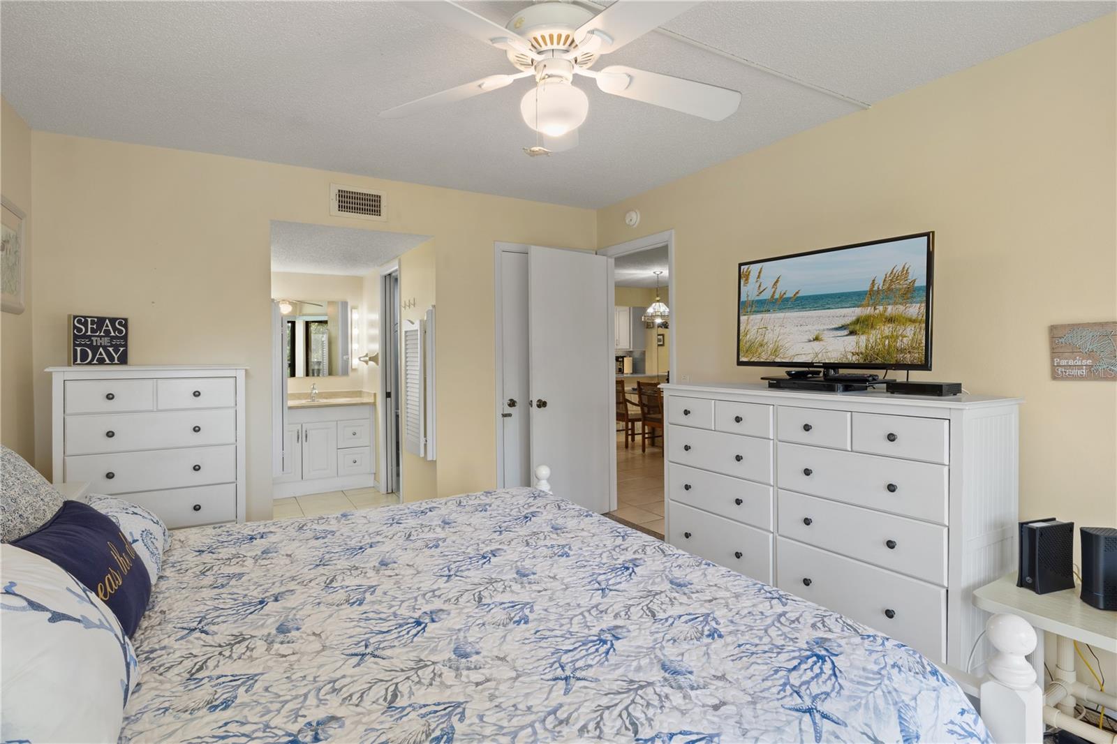 SUN PLAZA WEST - Residential