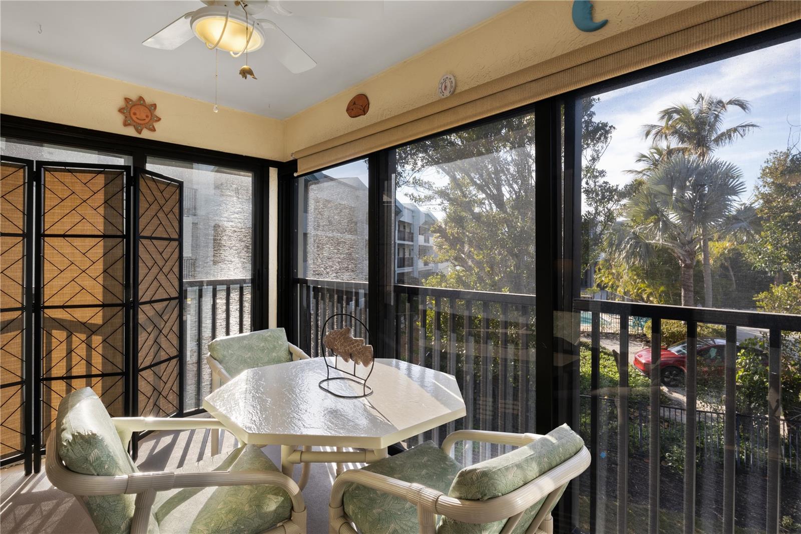 SUN PLAZA WEST - Residential