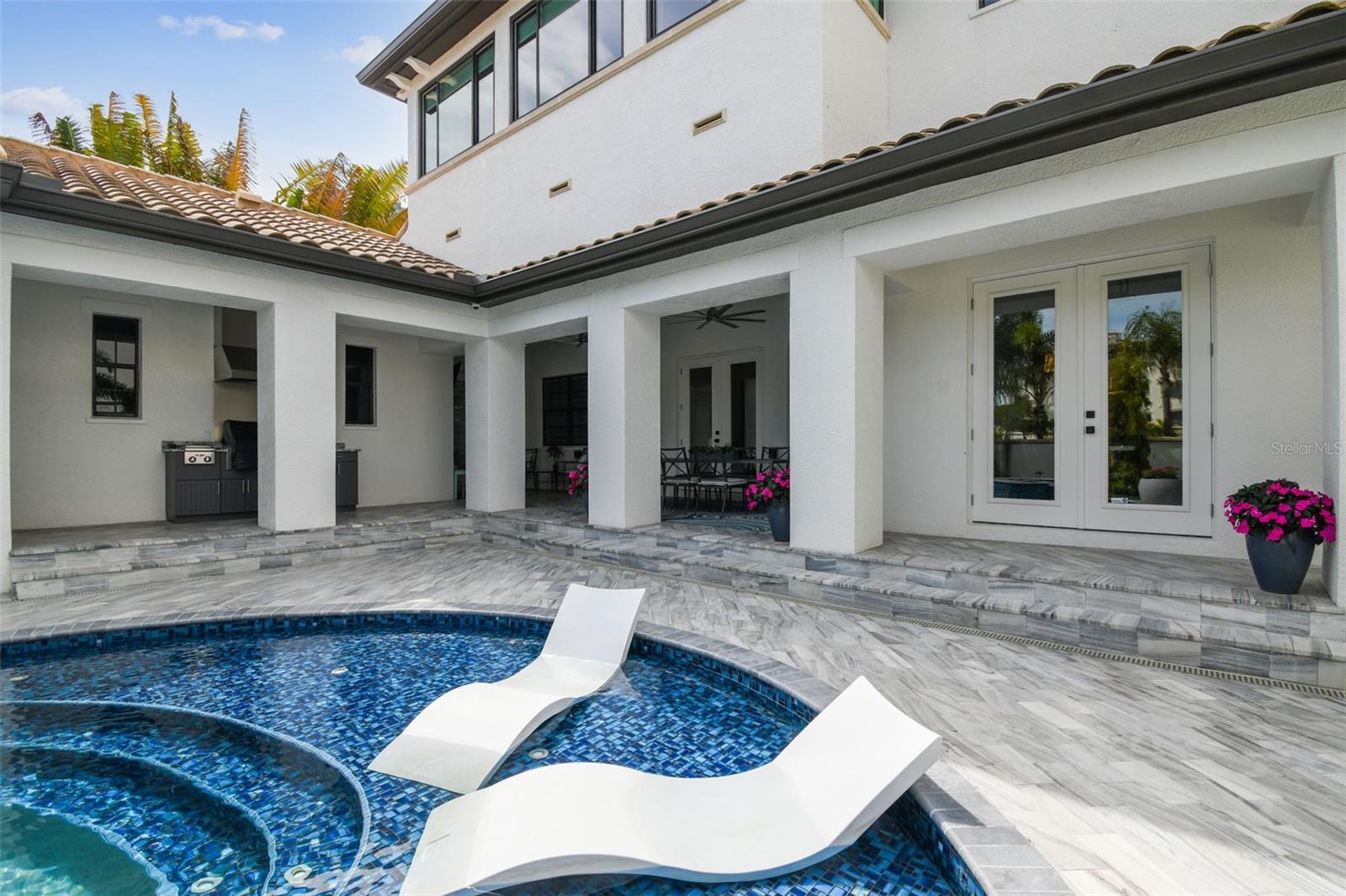 WESTSHORE YACHT CLUB PH 1 - Residential