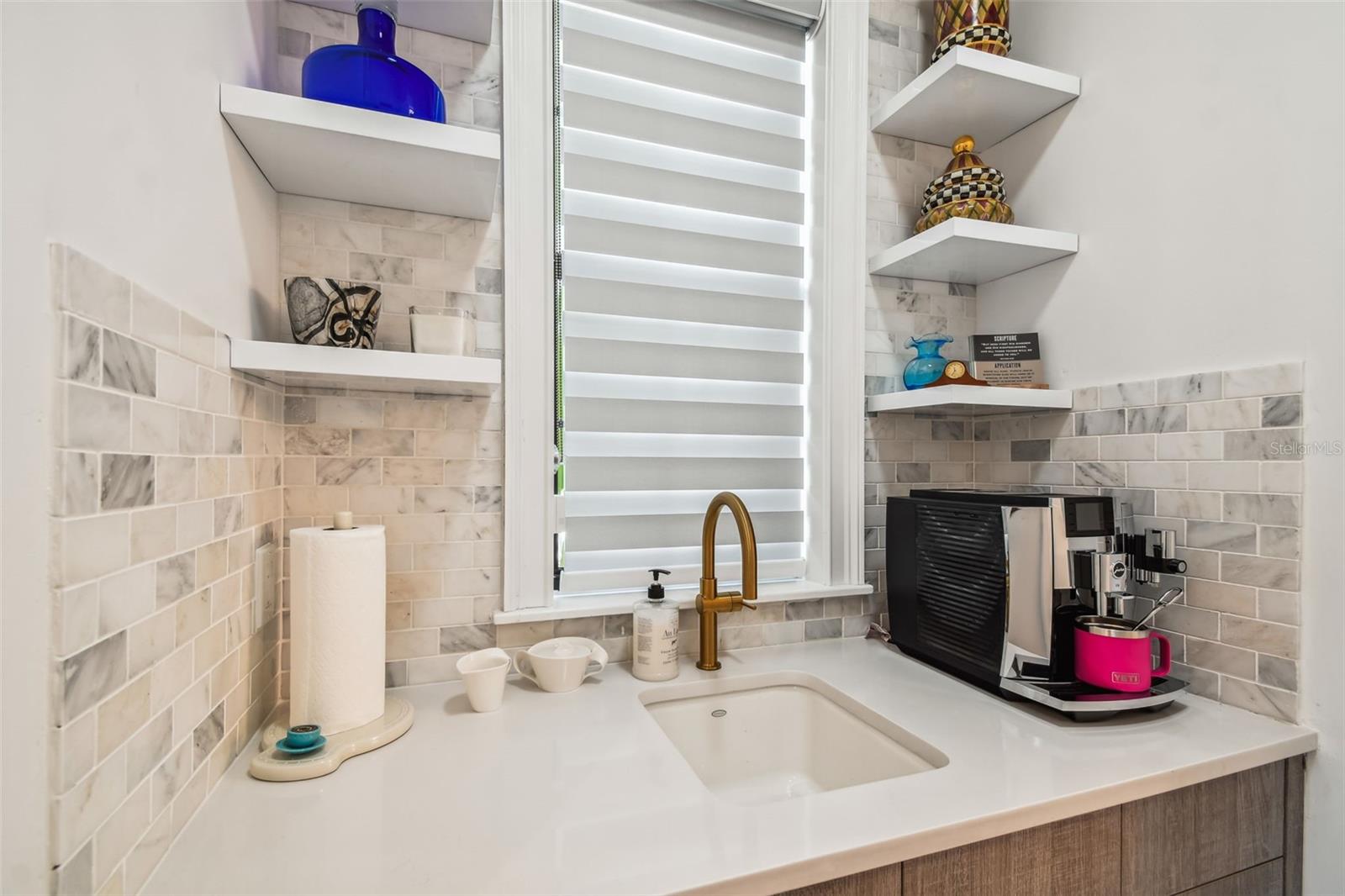 WESTSHORE YACHT CLUB PH 1 - Residential