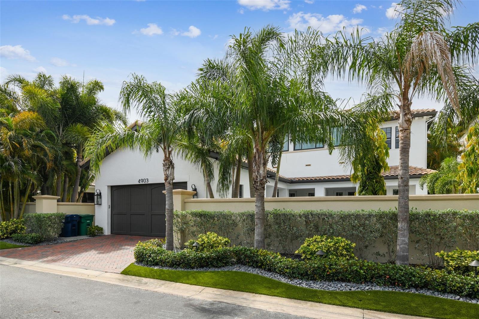 WESTSHORE YACHT CLUB PH 1 - Residential