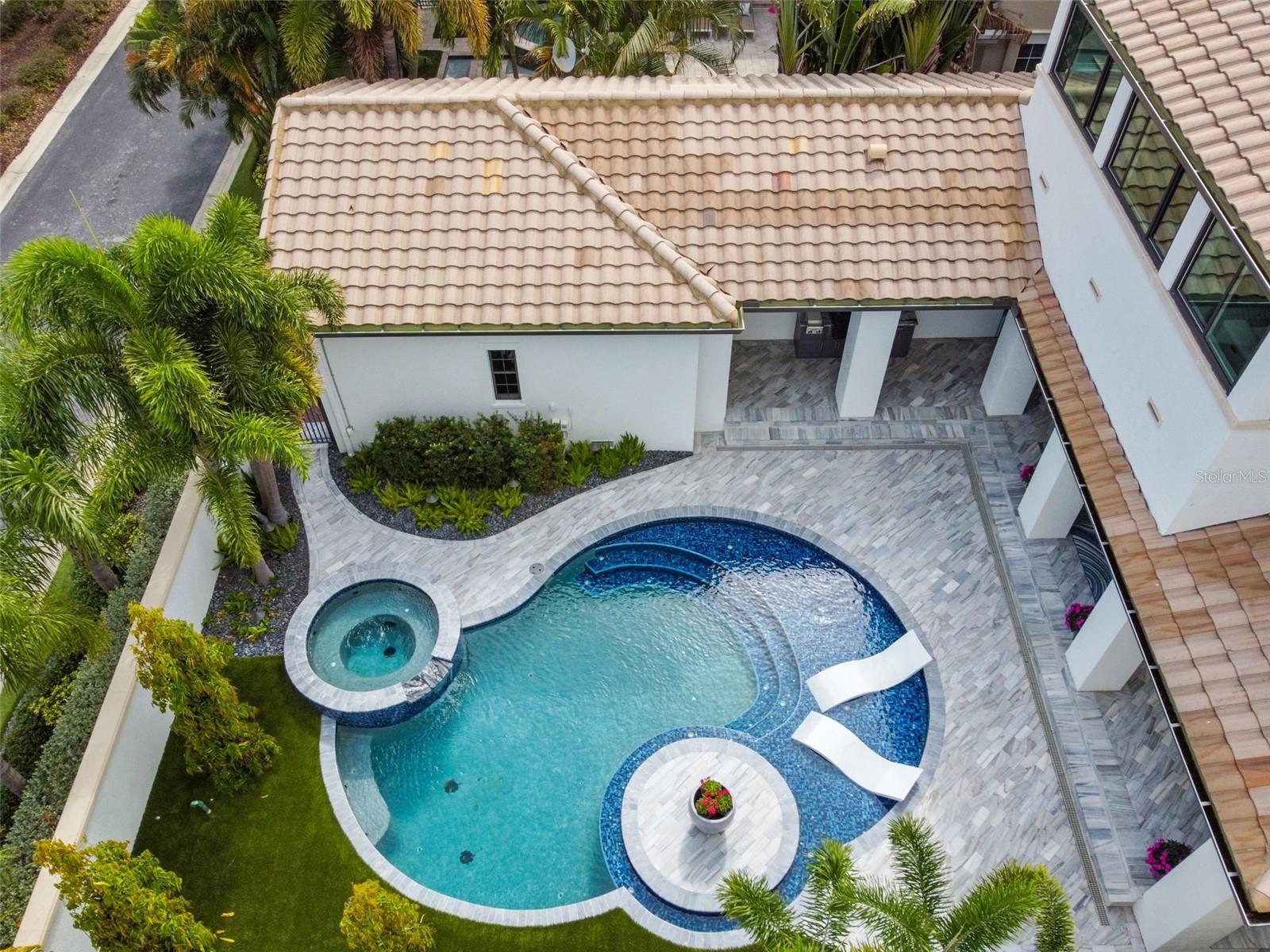 WESTSHORE YACHT CLUB PH 1 - Residential