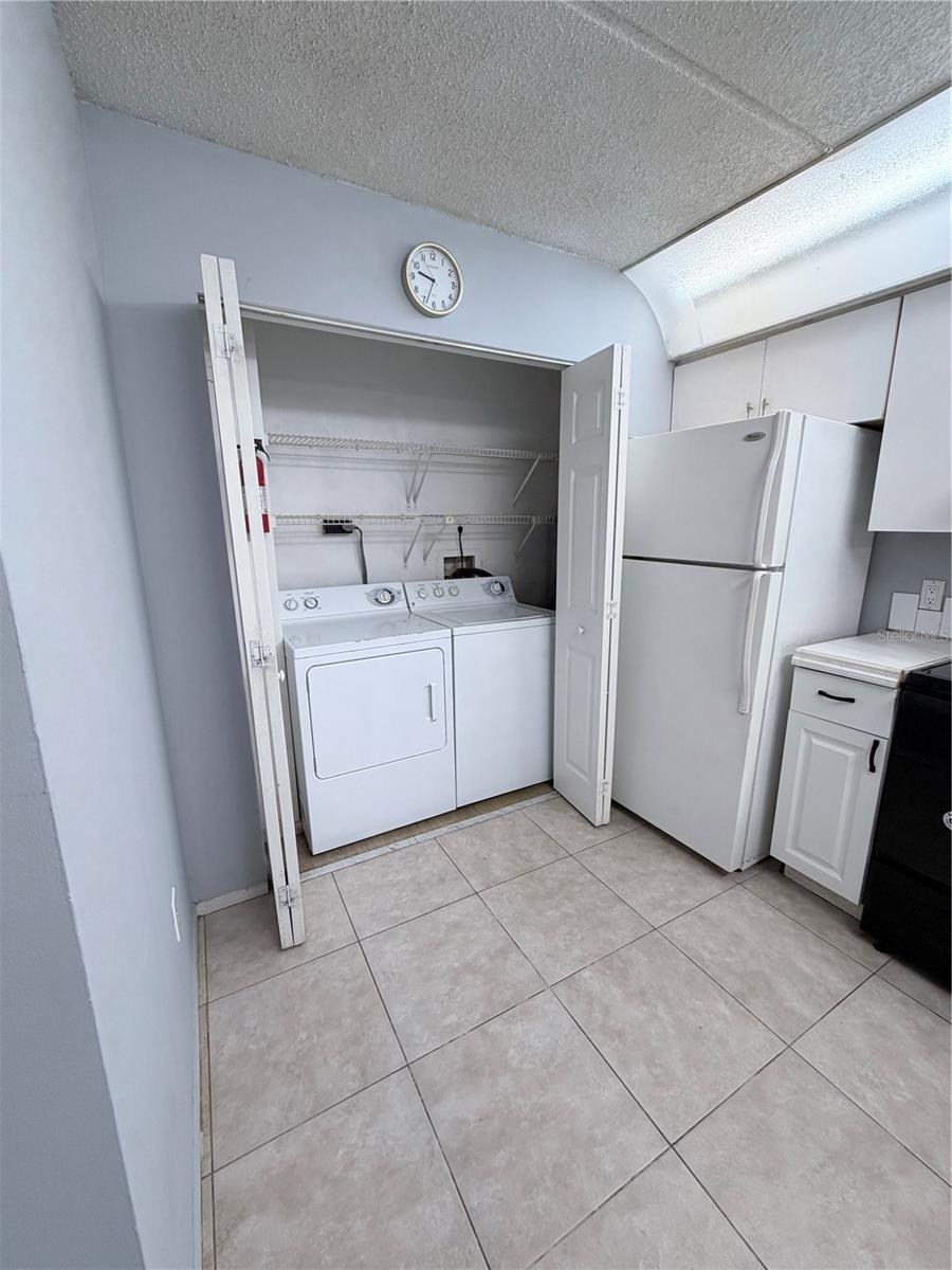 PINE SHADOWS CONDO PH 06 - Residential Lease