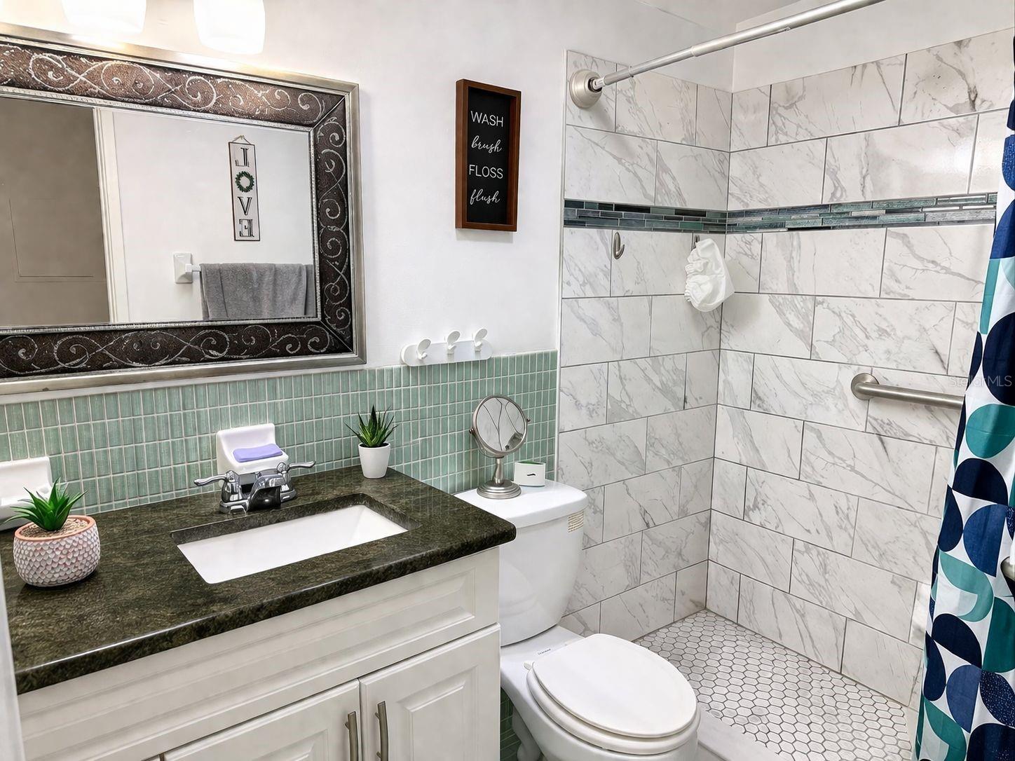 TOWN APTS CONDO - Residential