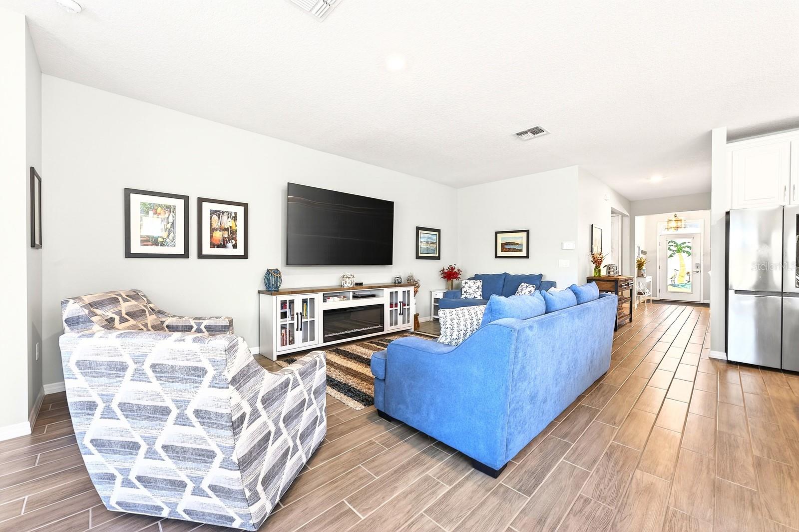 PALMS AT SERENOA - Residential