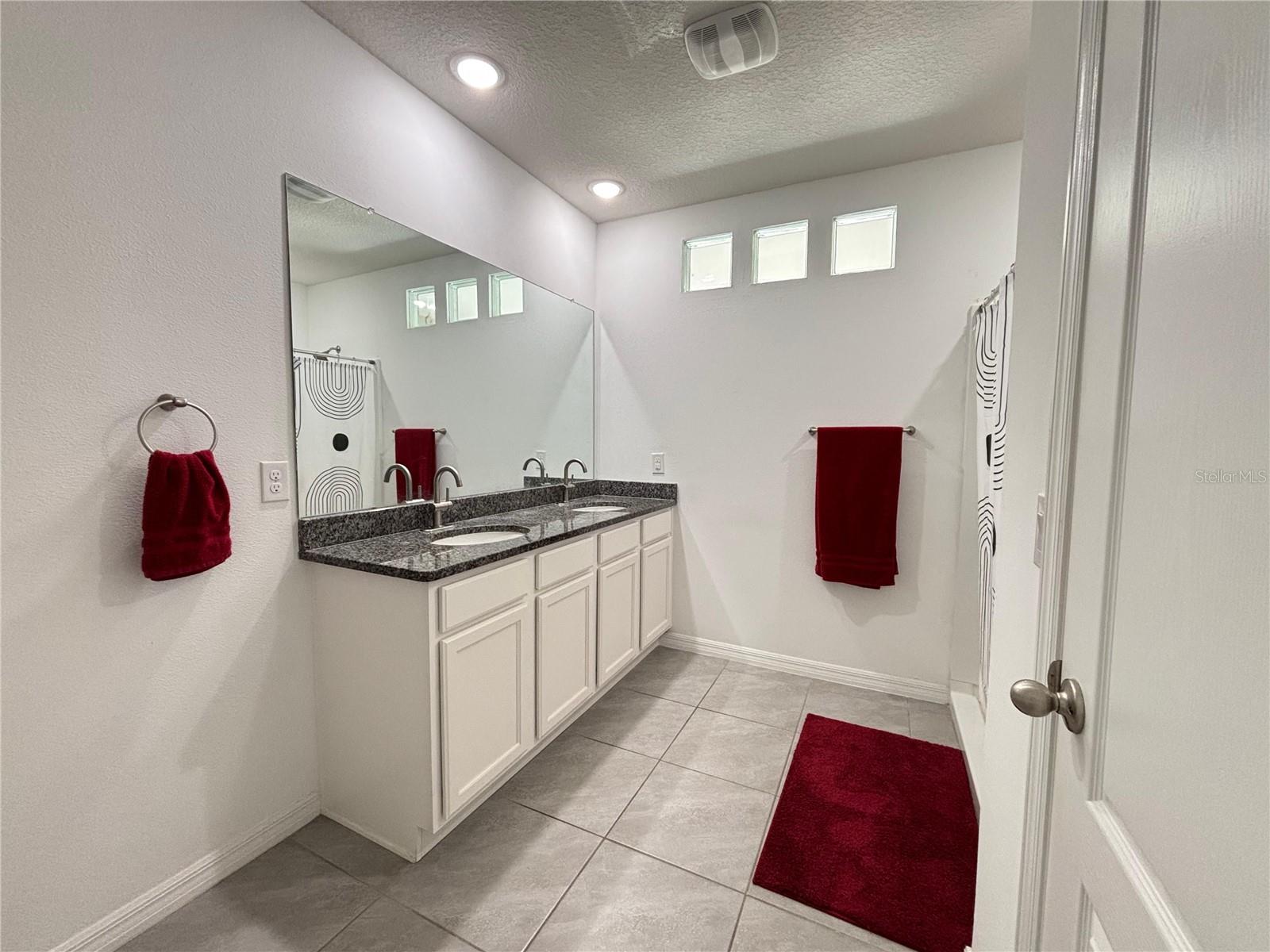 BARRINGTON - Residential