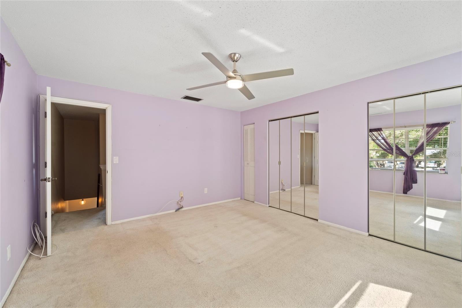 SUMMER LAKES - Residential