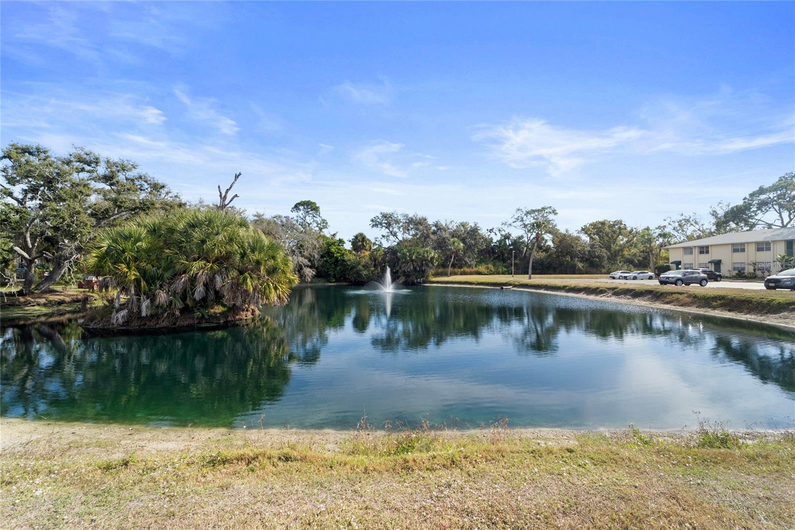 SUMMER LAKES - Residential