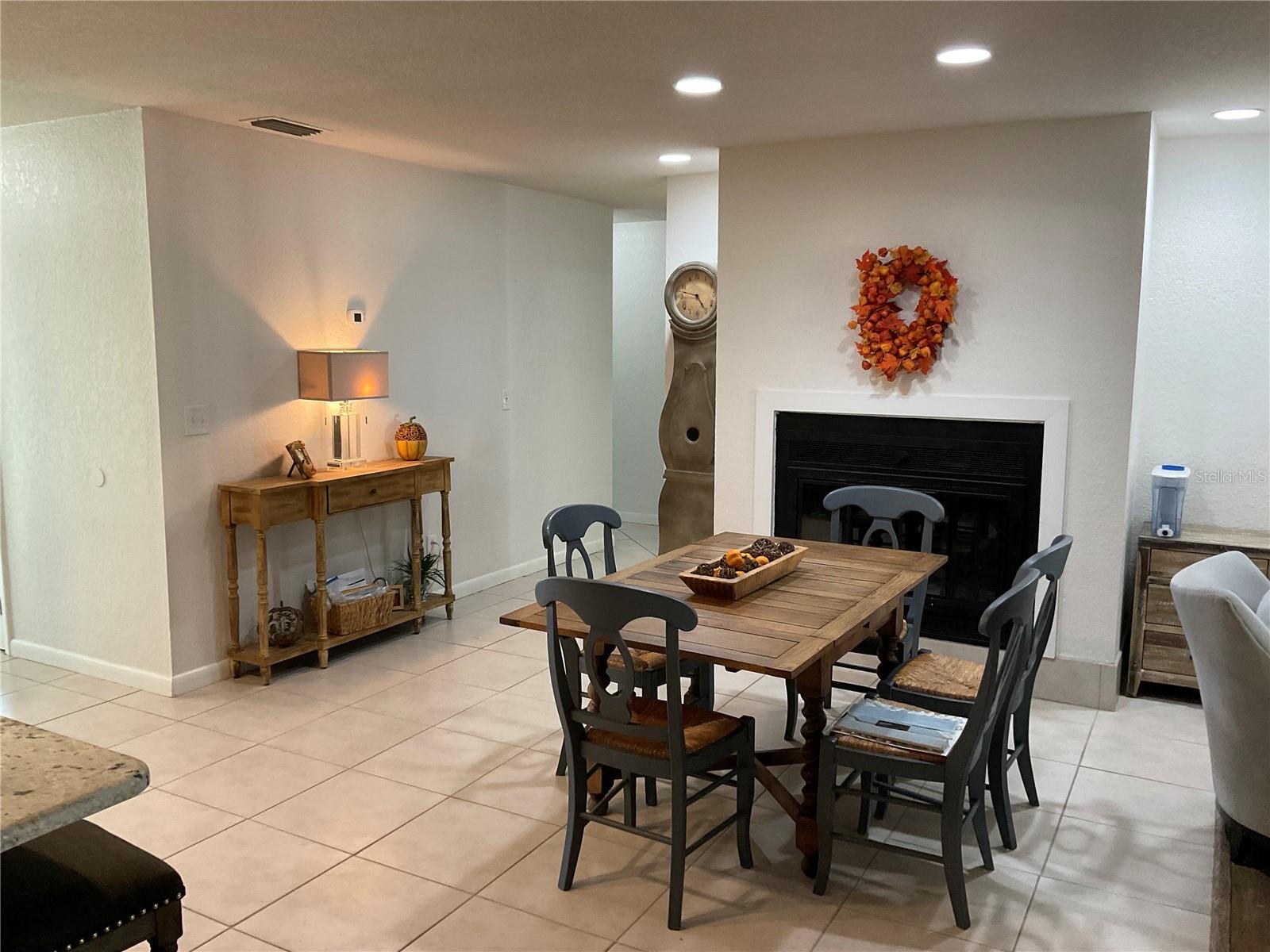 NORTHDALE SEC B UNIT 2 - Residential Lease