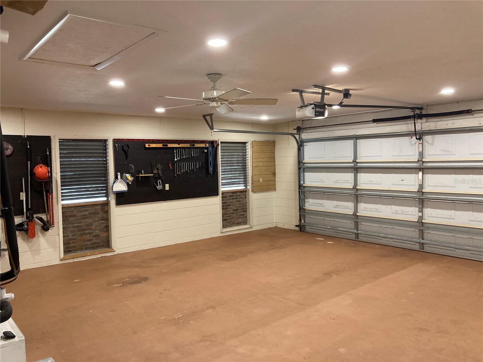 SUMMIT 02 - Residential