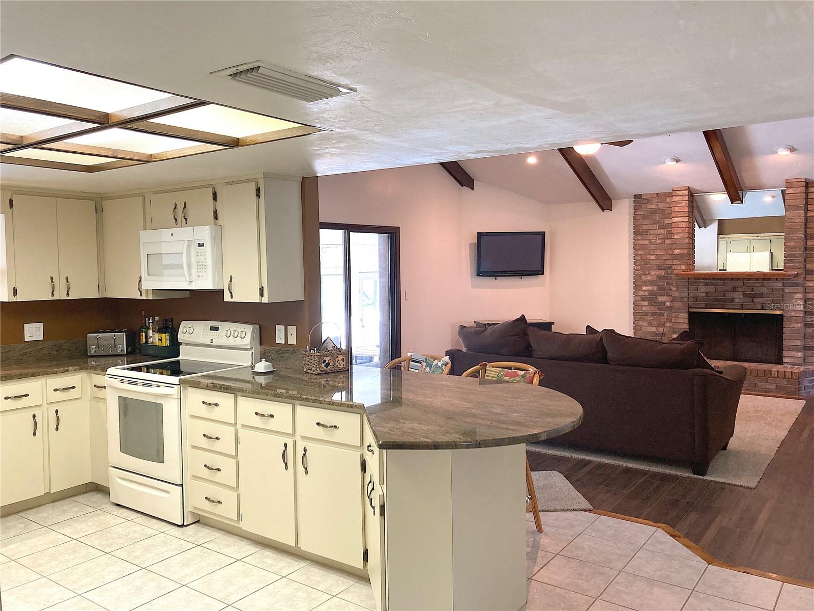 SUMMIT 02 - Residential