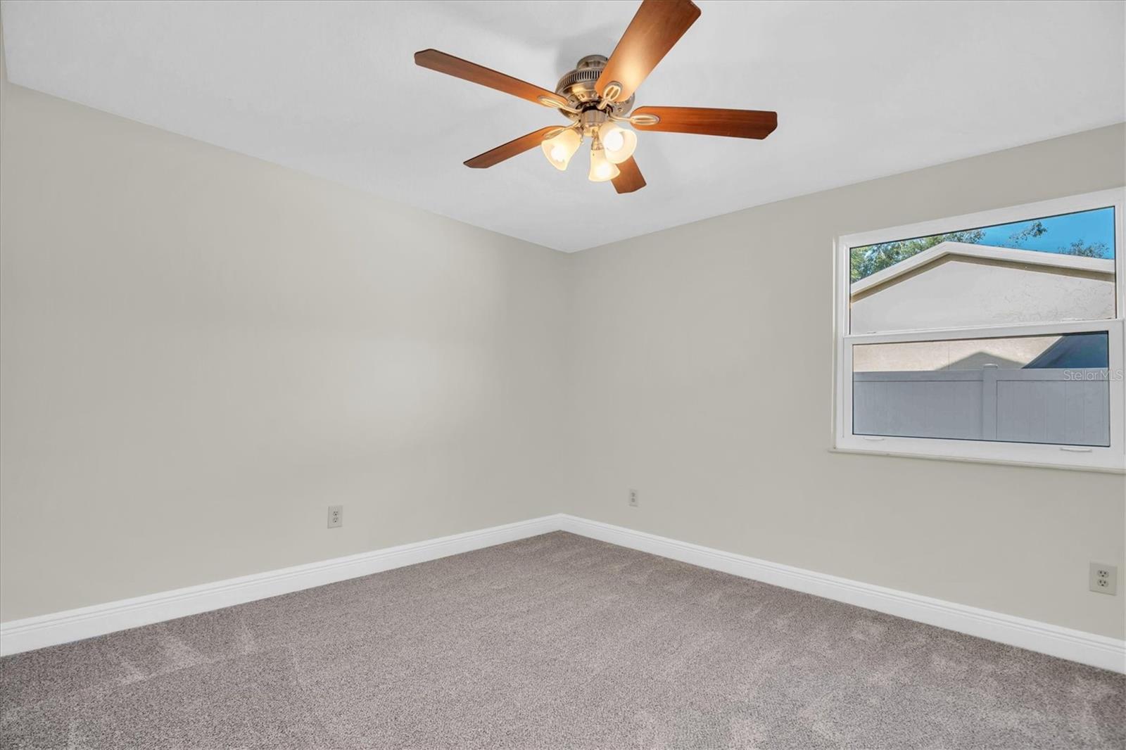 THE GLEN AT RIVER RIDGE - Residential