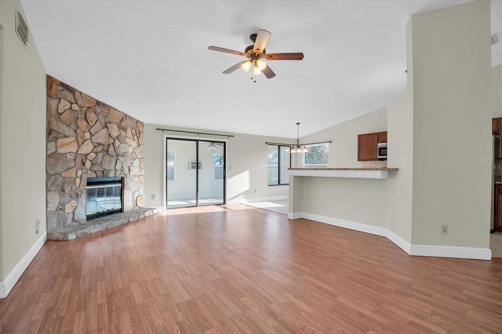 THE GLEN AT RIVER RIDGE - Residential