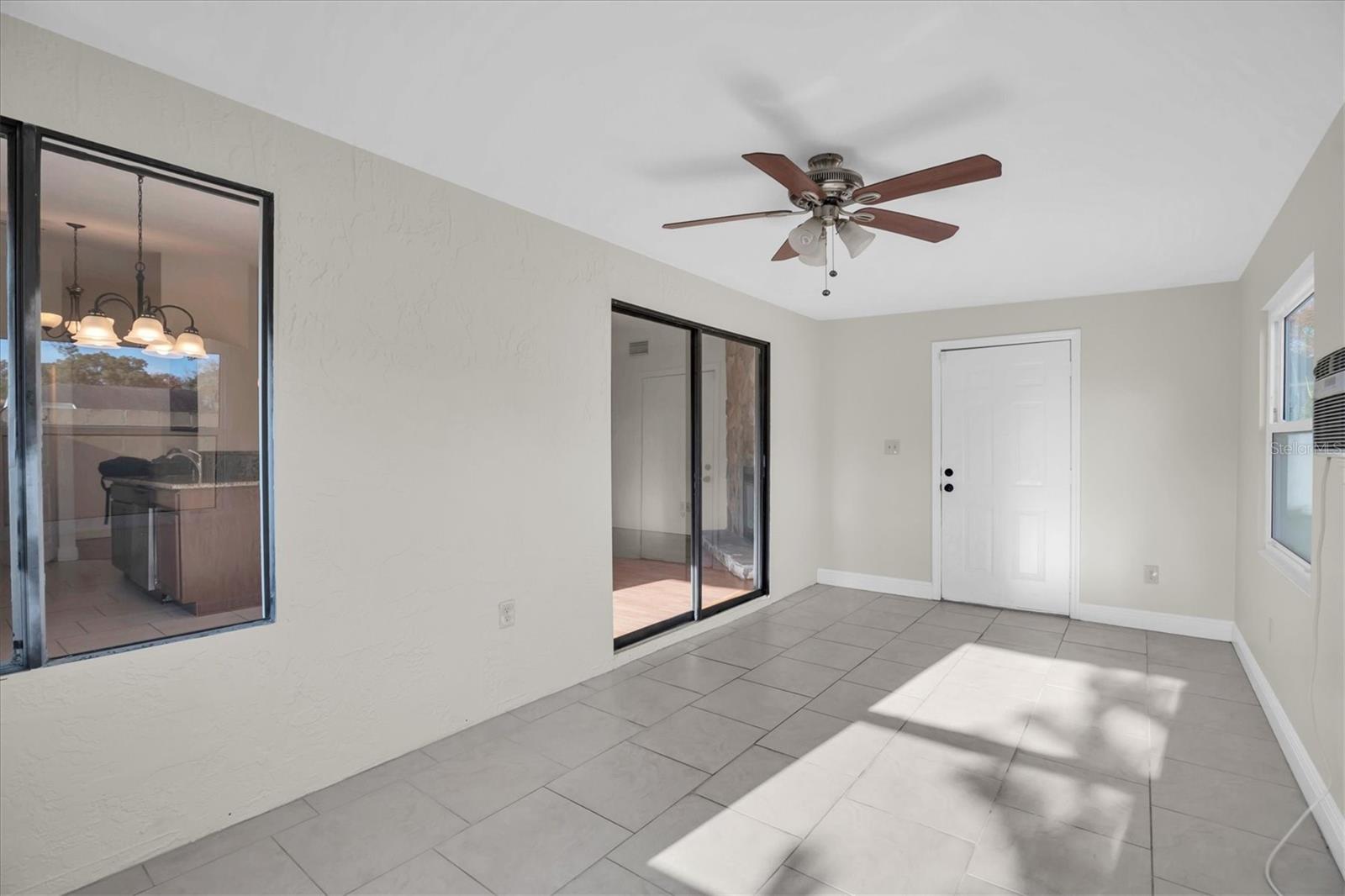 THE GLEN AT RIVER RIDGE - Residential